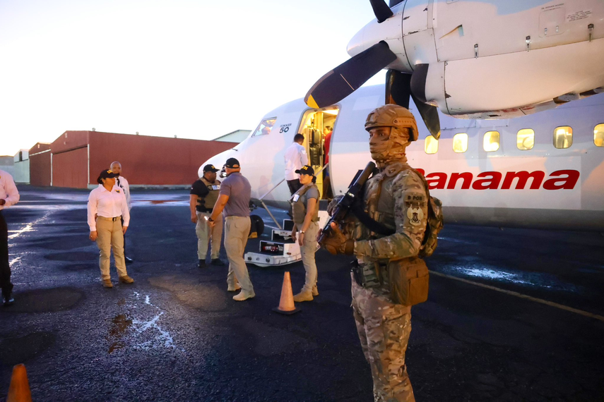 Migración realiza deportación hacia Colombia