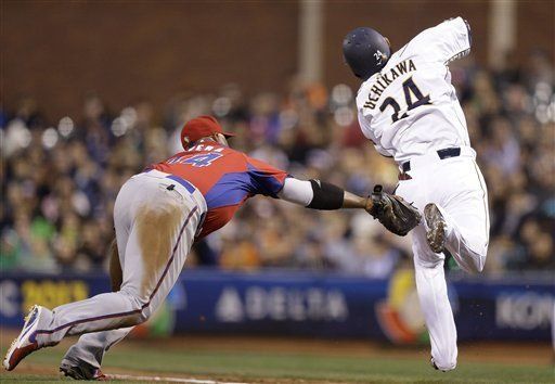 Clásico: Puerto Rico vence a Japón y es finalista