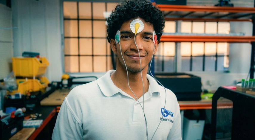 UDELAS desarrolla jornadas cientificas con estudiantes.