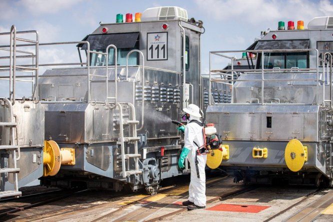Canal de Panamá mantiene su tránsito protegiendo a su fuerza laboral