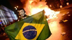 Manifestantes prometen volver a las calles tras protesta en Brasil