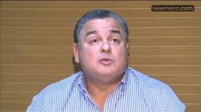 Bolo Flores envía huevos a diputados del PRD