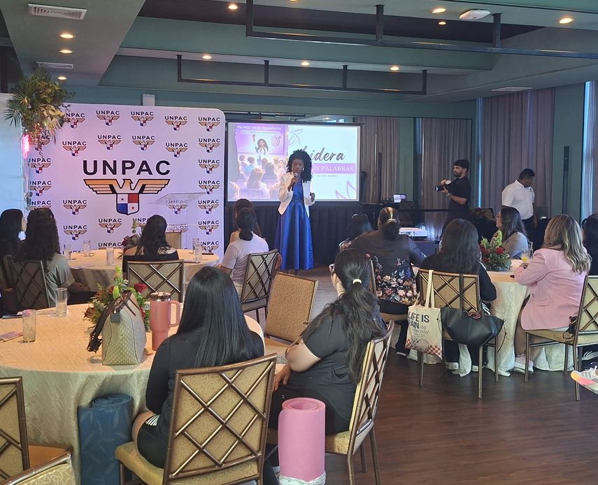 "Este crecimiento sostenido reafirma el liderazgo de Panamá como uno de los países con mayor participación femenina en la aviación". "Este crecimiento sostenido reafirma el liderazgo de Panamá como uno de los países con mayor participación femenina en la aviación".