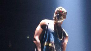 Kanye West promete portarse bien durante seis meses