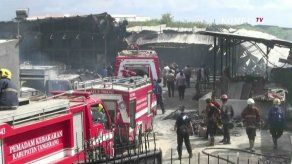 Un incendio en una fábrica de pirotecnia deja al menos 46 muertos en Indonesia