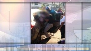 Rescatan a menor de cuatro años que quedó accidentalmente atrapada dentro de un vehículo Rescatan a menor de cuatro años que quedó accidentalmente atrapada dentro de un vehículo