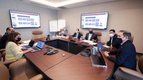 Cortizo se reunió con los ministros de Salud y Educación para evaluar la ruta de reapertura escolar 2021.