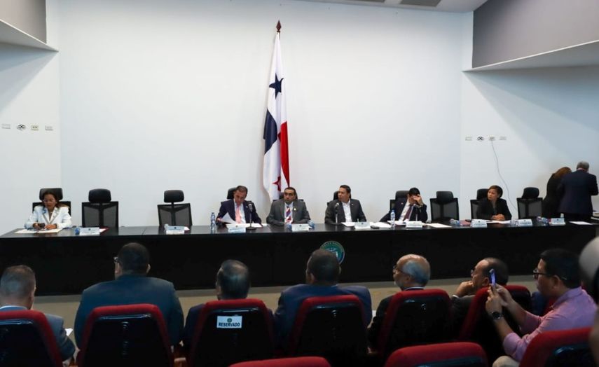 Asamblea aprueba nueva ley a beneficio de la educación panameña