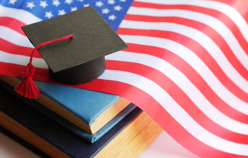 La Embajada de Estados Unidos abre convocatoria de becas.