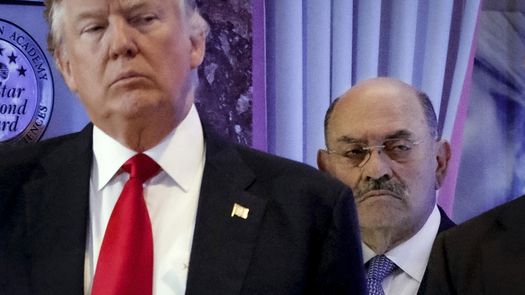 Adelante Donald y atrás&nbsp;Allen Weisselberg.
