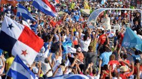 María se levantó y partió sin demora