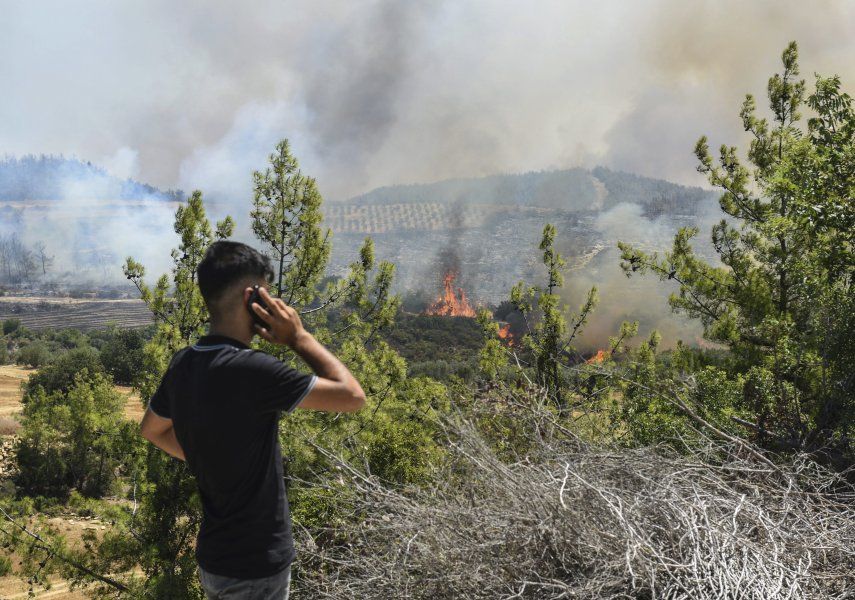 Turquía controla la mayoría de sus incendios forestales