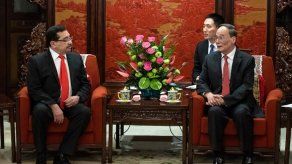 EEUU reevaluará su relación con El Salvador tras acercamiento con China