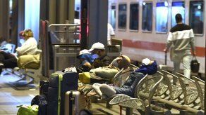 El operador ferroviario, Deutsche Bahn, estimaba que funcionarían en torno a un cuarto de los trenes de larga distancia, así como el 40% de los servicios locales y regionales.