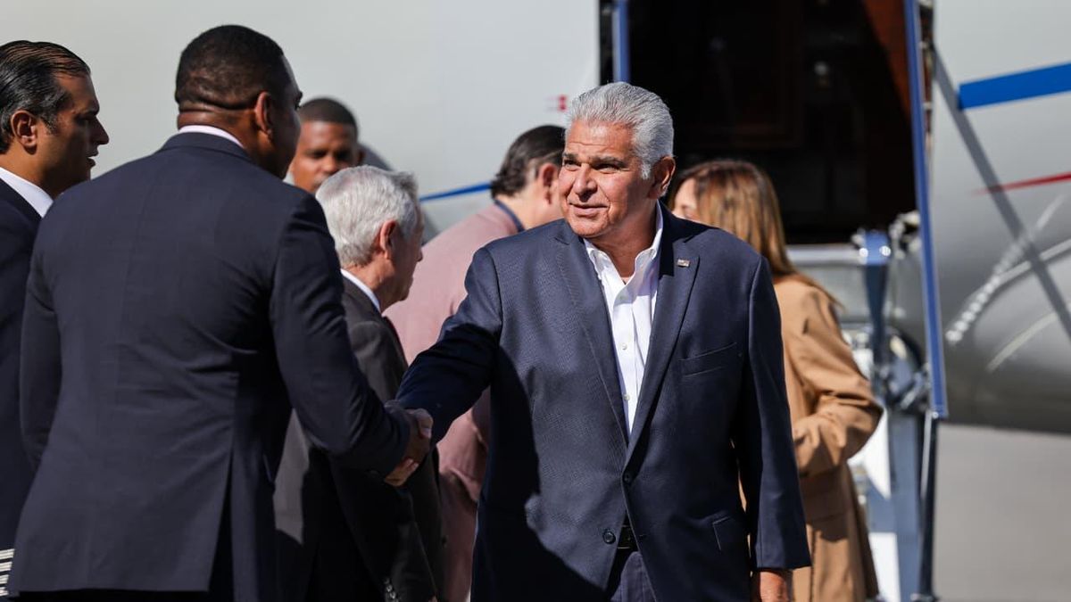 Presidente Mulino llega a Nueva York Presidente Mulino llega a Nueva York