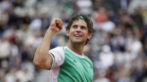 Thiem elimina a Djokovic