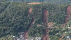 Brasileños furiosos ante falta de ayuda tras deslizamientos