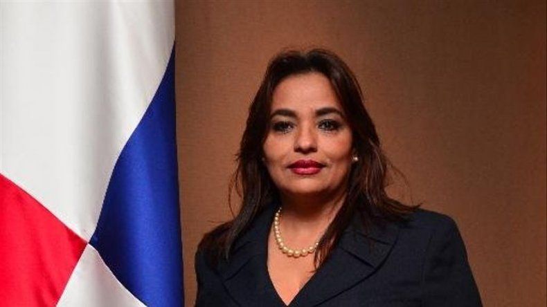 ¿Renunció Ada Romero al cargo de directora de Ampyme?