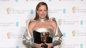 Allison Janney busca a un misterioso hombre destinado a revolucionar su vida sexual