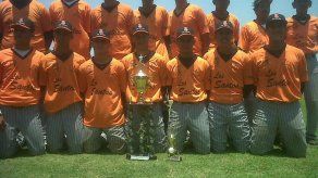 Los Santos vence a Herrera y se corona campeón del béisbol intermedio