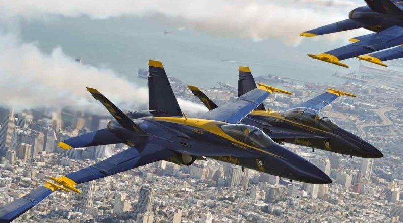 Práctica de maniobras aéreas en San Francisco