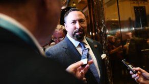 Renuncia Jason Miller