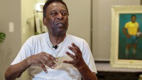 Pelé sigue en UCI aunque se recupera de manera satisfactoria.