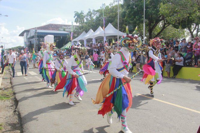 Paseo de Danzas del Corpus Christi