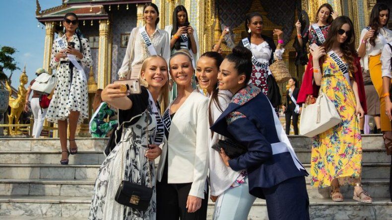 Concursantes del Miss Universo visitan el Gran Palacio