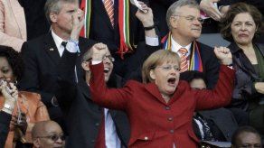 Merkel dice que es factible vencer a Argentina en la final