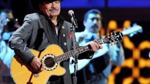 Joan Sebastian es despedido en su rancho