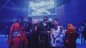 Reebok abre la semana de la moda de Shanghái con una pasarela increíble