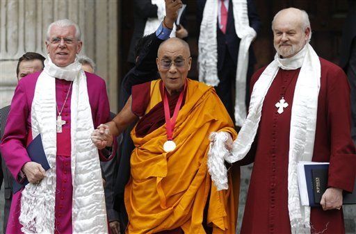 China critica a Gran Bretaña porque Cameron recibe al Dalai Lama