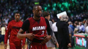 Wade y los Heat ganan terreno al vencer a los Pelicans