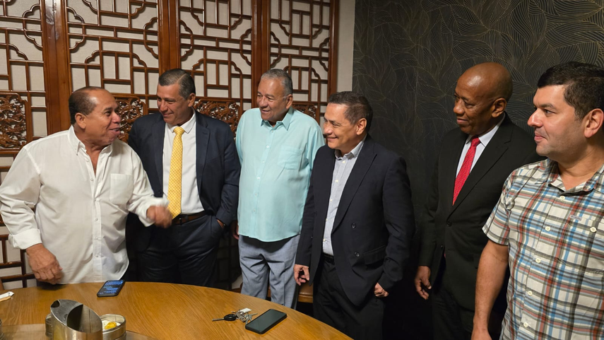 Diputado Manuel Chen en Bancada Mixta