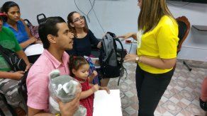 Seis niños con sordera profunda reciben implantes cocleares