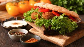 Asocian la dieta mediterránea con el mantenimiento del volumen del cerebro