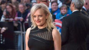 Elisabeth Moss recibe un mensaje sorpresa de Taylor Swift