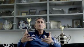 Técnico Bauza preocupado por futuro de Argentina