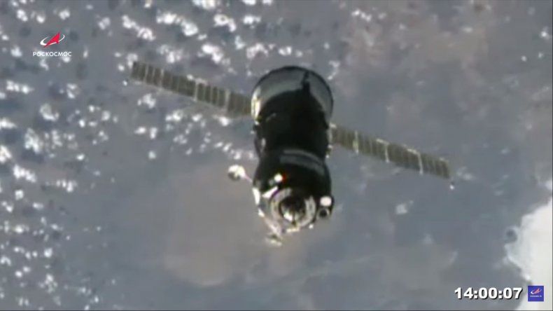 Los cosmonautas rusos y el astronauta estadounidense habían despegado este viernes rumbo a la ISS en una misión que conmemora el 60 aniversario del envío del primer hombre al espacio