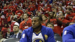 Warriors descartan a Iguodala para el primer partido