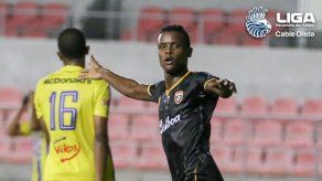 Sporting rescató el empate sobre el final y Plaza Amador ganó su primero en cancha