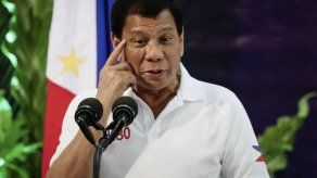 Duterte llama idiota al expresidente colombiano Gaviria