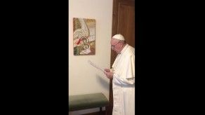 Papa se une por vídeo a oración de fieles italianos contra el coronavirus Papa se une por vídeo a oración de fieles italianos contra el coronavirus