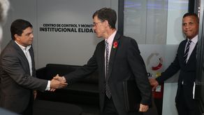 Embajador del Reino Unido visita la sede del IDAAN