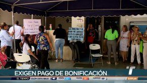 Funcionarios de la DGI siguen en huelga por pago de 1% de excedente