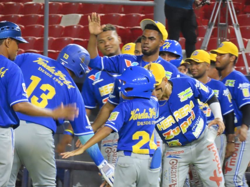 Béisbol Mayor 2034: Herrera gana con remontada en una gran jornada