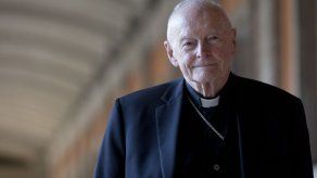 Vaticano expulsa a ex cardenal McCarrick por abuso sexual