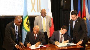 Panamá suscribe con Caricom acuerdo de intercambio de alertas migratorias