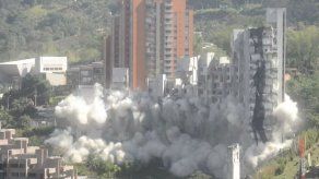 Demolido el Space de Medellín tras derrumbe que causó 12 muertos